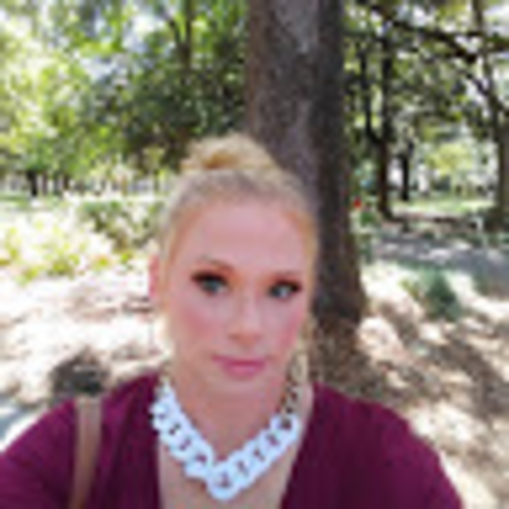 Meet your Posher, Danielle